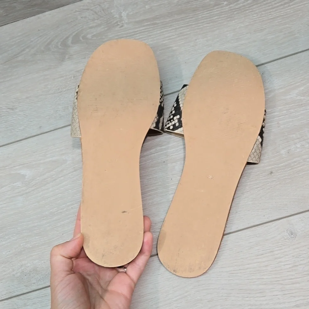Steve Madden Women Nikini Leather Sandals Flats flip flop shoes sz 8.5M
